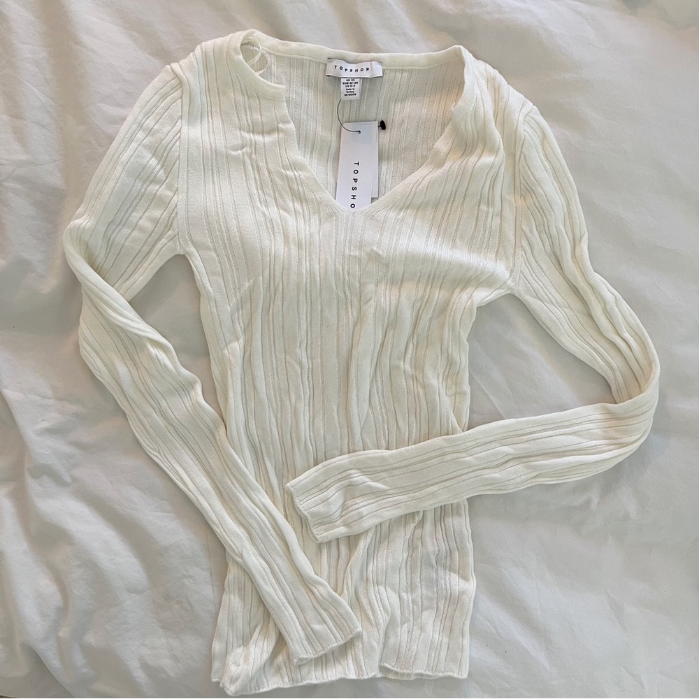 Topshop Ribbed V-Neck Sweater - Picture 2 of 4